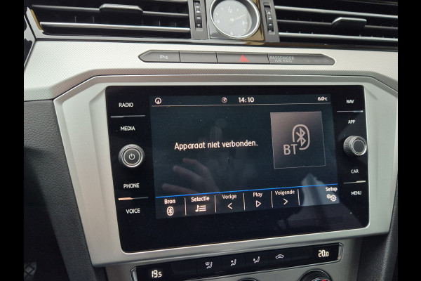 Volkswagen Passat Variant 1.5 TSI Comfortline Business Automaat | Navigatie | Clima