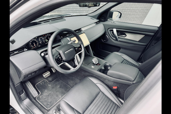 Land Rover Discovery Sport P300e R-Dynamic SE