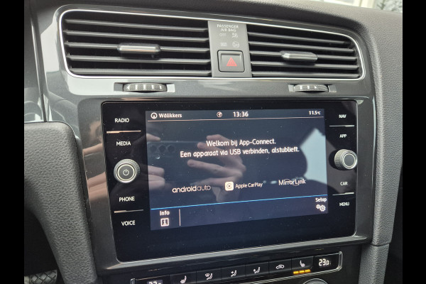 Volkswagen GOLF Variant 1.0 TSI Comfortline Business | Navigatie | Stoelverwarming | Android/Apple Carplay