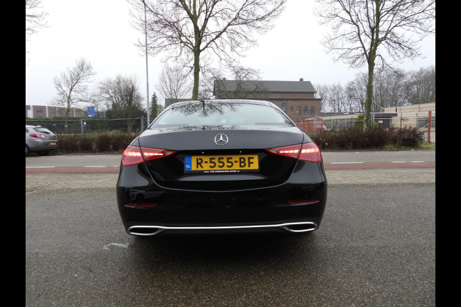 Mercedes-Benz C-Klasse C180 Luxury Line Facelift NAVI/CAMERA/LED/SFEER/TREKHAAK!