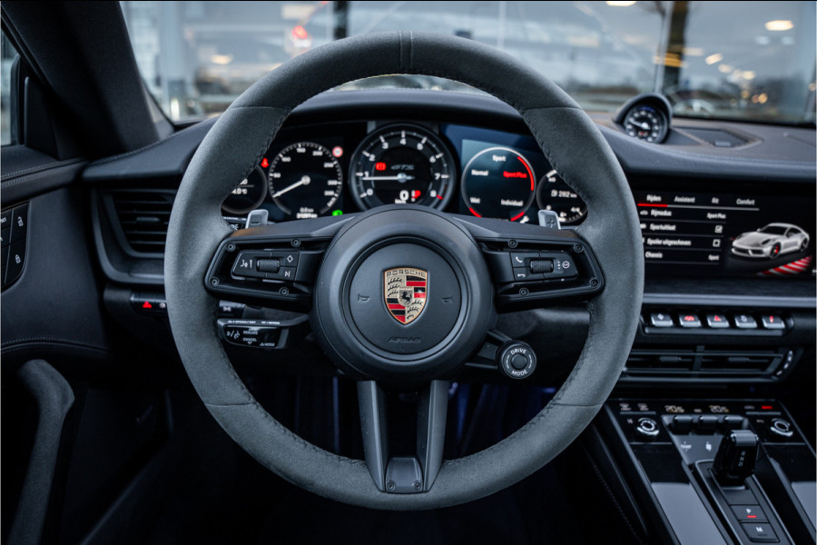 Porsche 911 3.0 Carrera 4 GTS - Matrix - 18-weg Sportstoelen - Sportuitlaat - Sport Chrono -