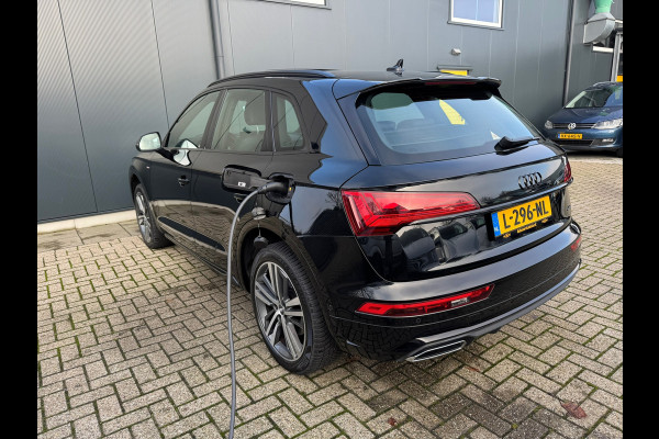 Audi Q5 50 TFSI * S-Line * Elect. Panoramadak * Elect. Achterklep * Rondom zicht camera *