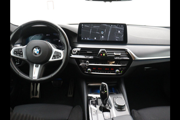 BMW 5 Serie Touring 530e PLUG-In Executive M-SPORT LIVE-COCKPIT