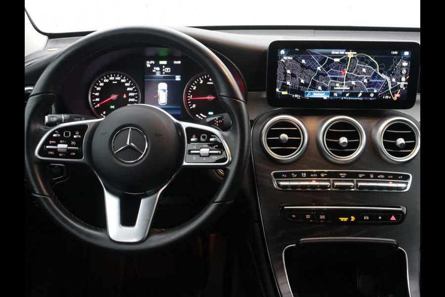 Mercedes-Benz GLC 300e 4MATIC Business Solution FULL-LED CARPLAY CRUISE