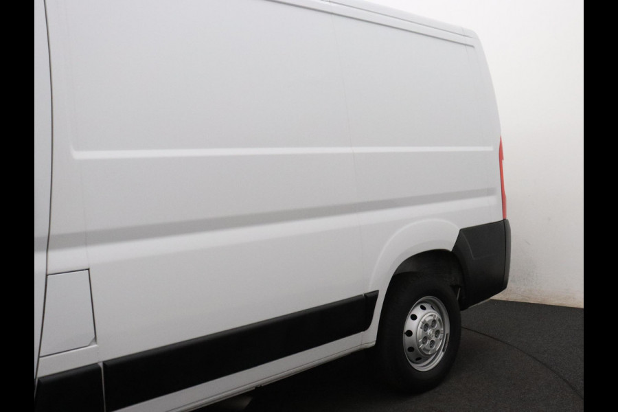 Peugeot Boxer 330 2.2 BlueHDi 120 L1H1 Premium CAMERA NAVI TREKHAAK