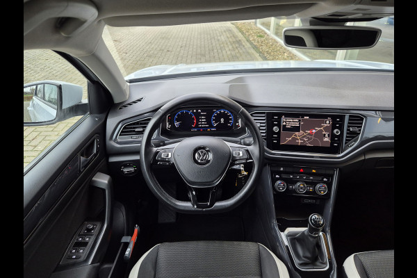 Volkswagen T-Roc 1.5 TSI Sport | Navigatie | Digital Cockpit | Adaptive Cruise