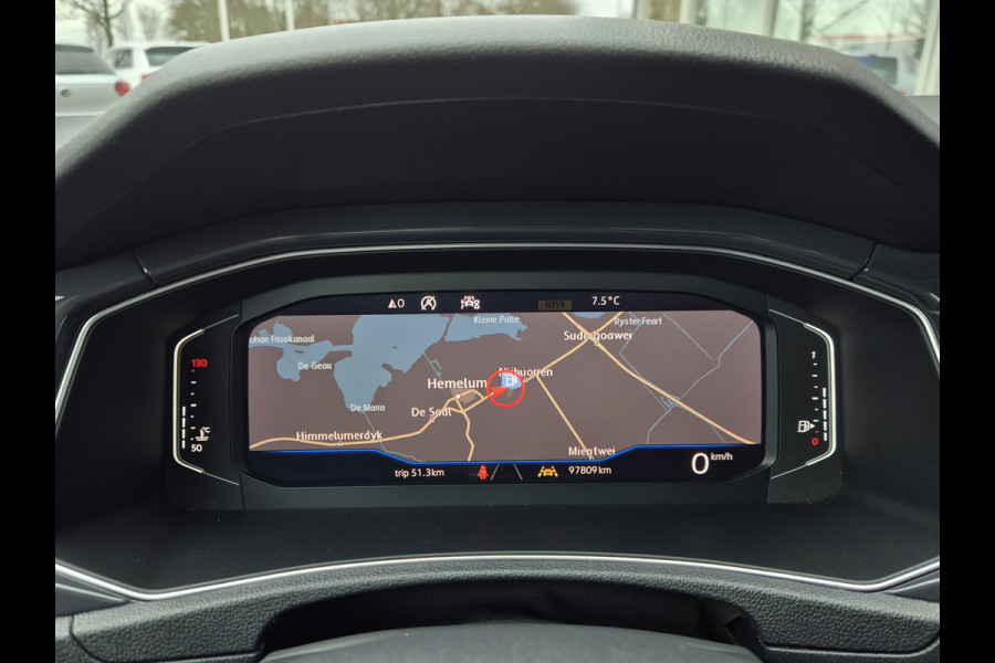 Volkswagen T-Roc 1.5 TSI Sport | Navigatie | Digital Cockpit | Adaptive Cruise