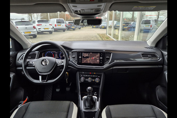 Volkswagen T-Roc 1.5 TSI Sport | Navigatie | Digital Cockpit | Adaptive Cruise