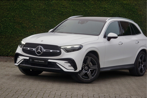 Mercedes-Benz GLC GLC 300 e 4M AMG Line | Achterasbesturing Luchtvering Trekhaak Burmester Distronic