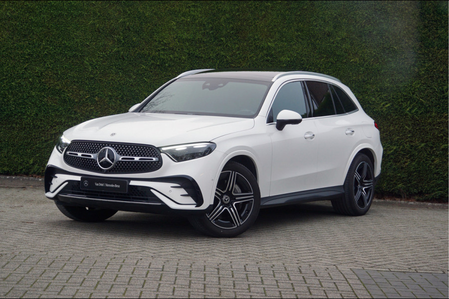 Mercedes-Benz GLC GLC 300 e 4M AMG Line | Achterasbesturing Luchtvering Trekhaak Burmester Distronic