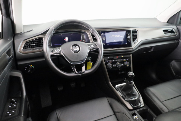 Volkswagen T-Roc 1.5 TSI Style 150 PK | Navigatie | Leder interieur | Panoramadak | Camera | Digitaal dashboard