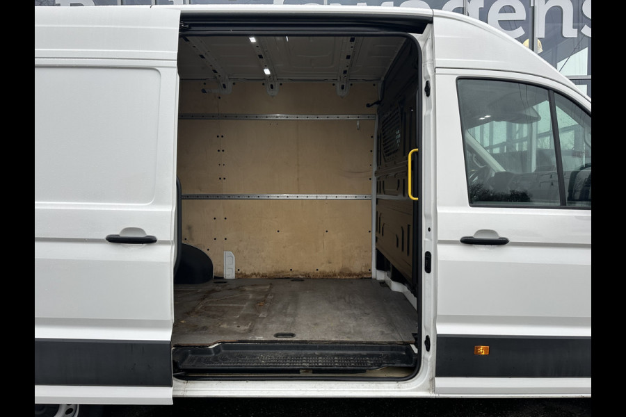 Volkswagen Crafter 35 2.0 TDI L3H3 Comfortline | Navi | Carplay | Stoelverw. | 3T trekhaak | PDC