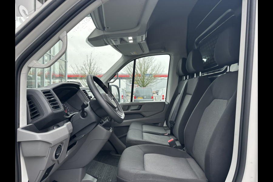 Volkswagen Crafter 35 2.0 TDI L3H3 Comfortline | Navi | Carplay | Stoelverw. | 3T trekhaak | PDC