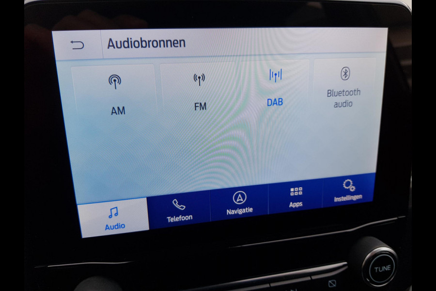 Ford Fiesta 1.0 EcoBoost ST-Line | Navigatie | Climate Control | DAB | Stoelverwarming | Parkeer Sensoren | Led | Lichtmetalen Velgen 17"