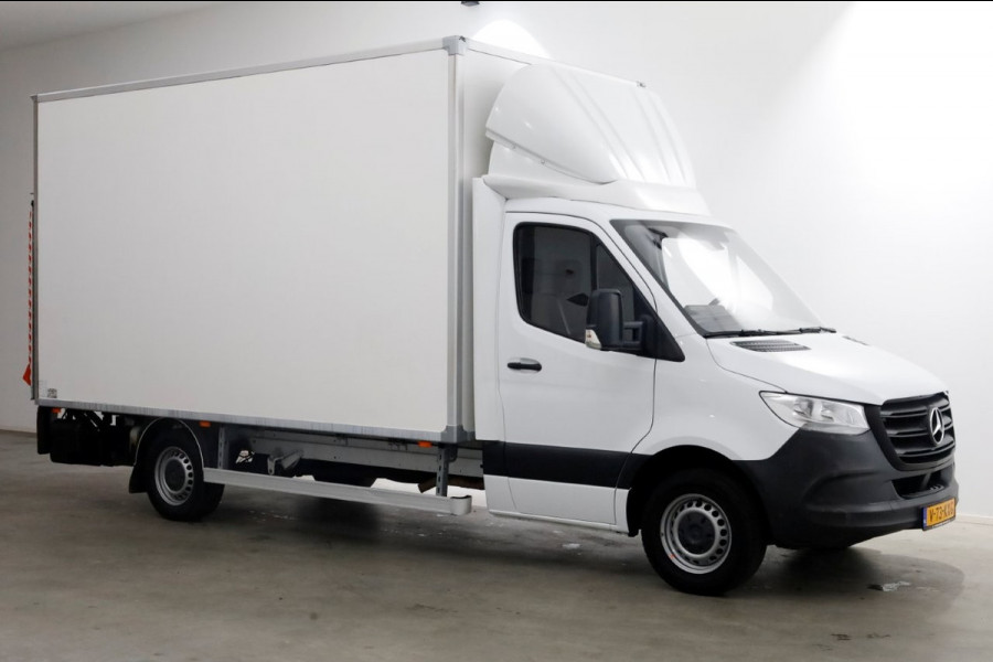 Mercedes-Benz Sprinter 315 CDI 150pk RWD Bakwagen met laadklep H234cm 934kg laadverm. 04-2023