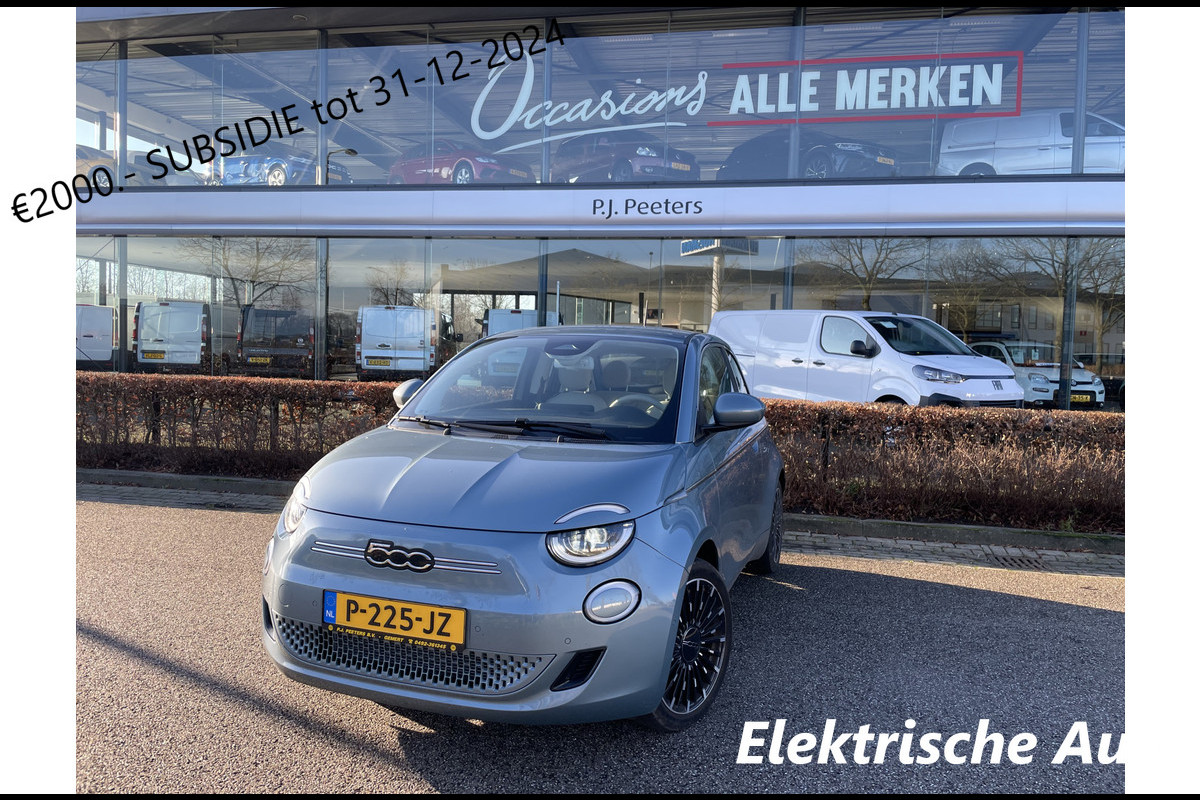 Fiat 500 3+1 La Prima 42 kWh Climate control - Cruise control - Parks.A - A-uitrijcamera - Keyless Entry/start - Apple carplay/Android Auto - Regensensor - Panoramadak