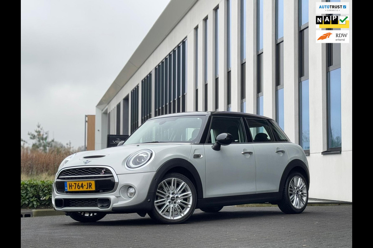 MINI Mini 2.0 Cooper S 192 PK Chili, 5 deurs,stoelverwarming, navigatie, climaat control,parelmoer