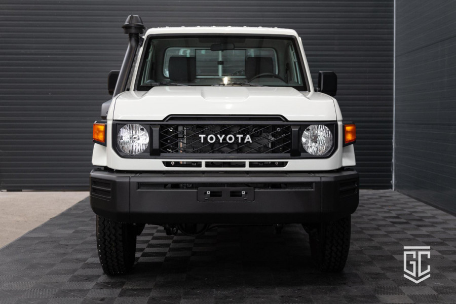 Toyota Land Cruiser GRJ79 Single Cab M/T