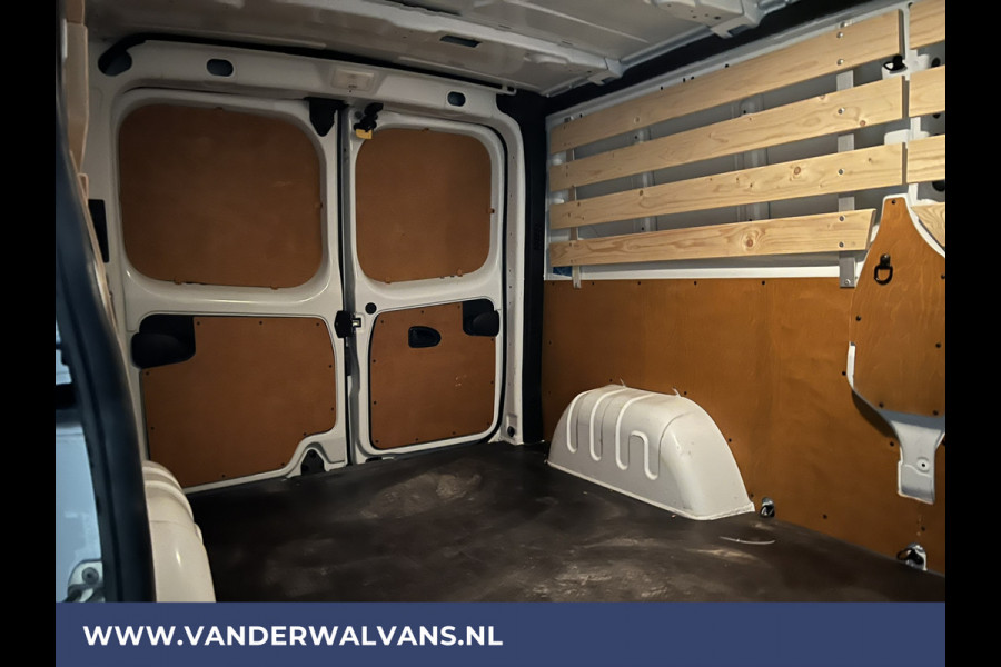 Renault Trafic 2.0 dCi 150pk **BPM VRIJ voor de Ondernemer** L2H1 Euro6 Airco | LED | Cruisecontrol | Trekhaak | Parkeersensoren bijrijdersbank