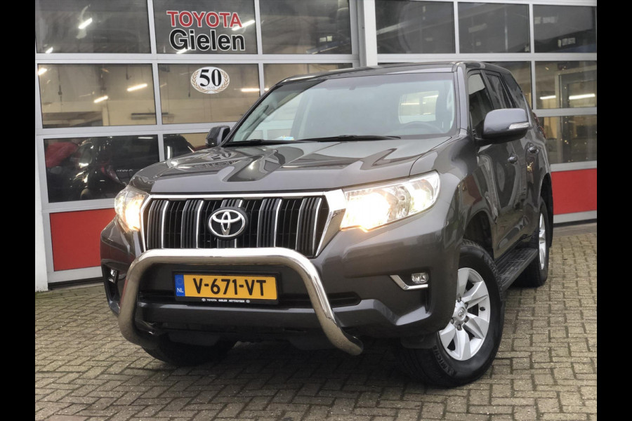 Toyota Land Cruiser 2.8 D-4D 177pk Blind Van Challenger | Eerste eigenaar, Trekhaak, Parkeersensoren, Navigatie, Stoelverwarming, Weinig KM