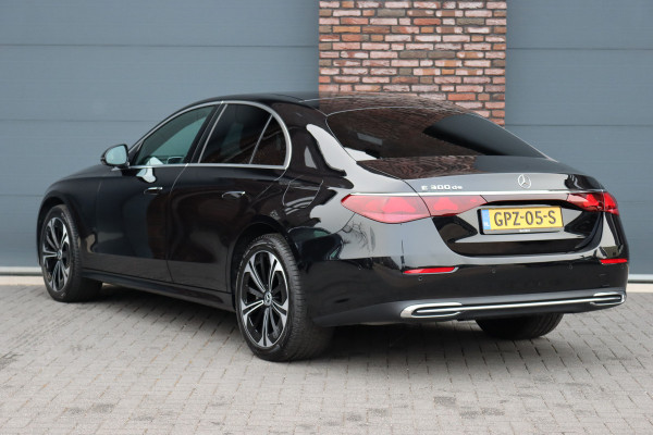 Mercedes-Benz E-Klasse 300 de Luxury Line Aut9 | Hyperscreen | Stoelventilatie | Distronic+ | Burmester 4D | Keyless Go | Rijassistentiepakket+ | Leder | Exclusief pakket | Camera |