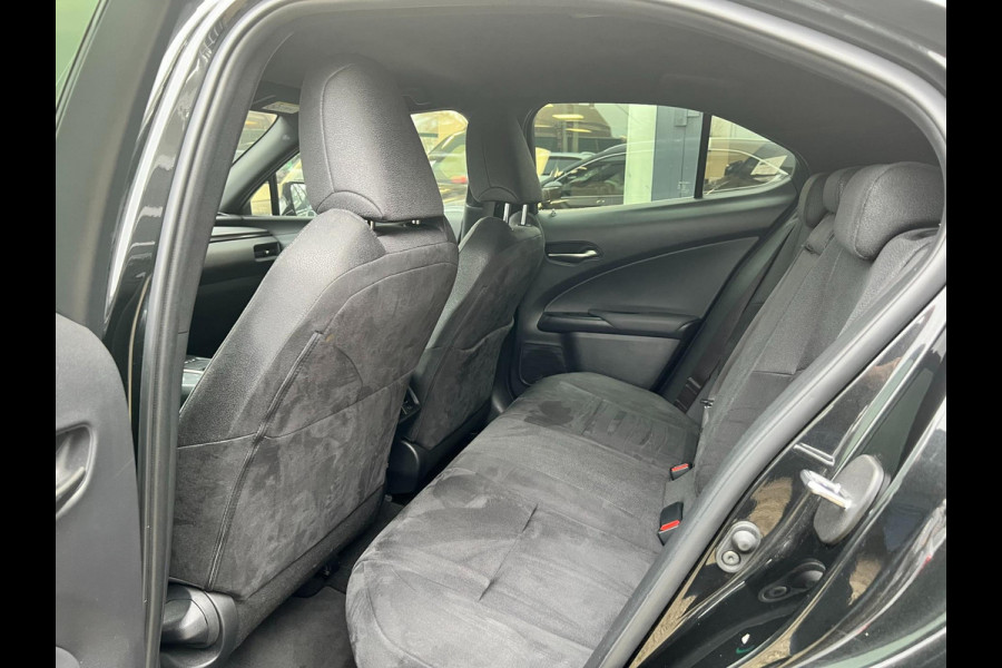 Lexus UX 250h Business Line Pro