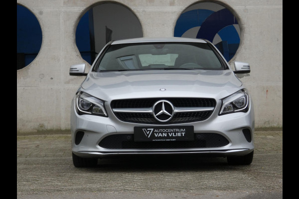 Mercedes-Benz CLA-Klasse 180 Business Solution | NAVIGATIE | ACHTERUITRIJCAMERA |