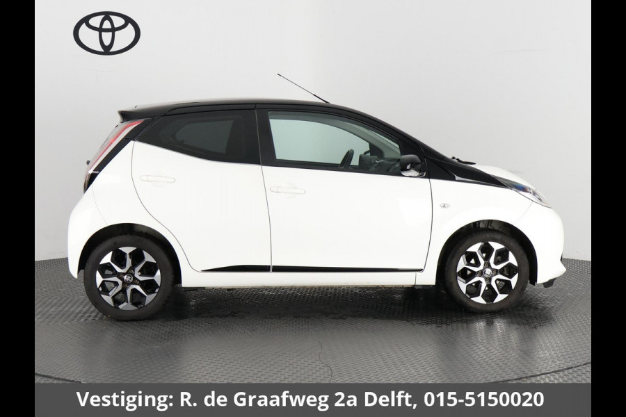 Toyota Aygo 1.0 VVT-i X-Joy Pack Automaat