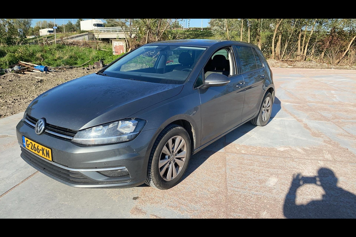 Volkswagen Golf 1.0 TSI Comfortline Business