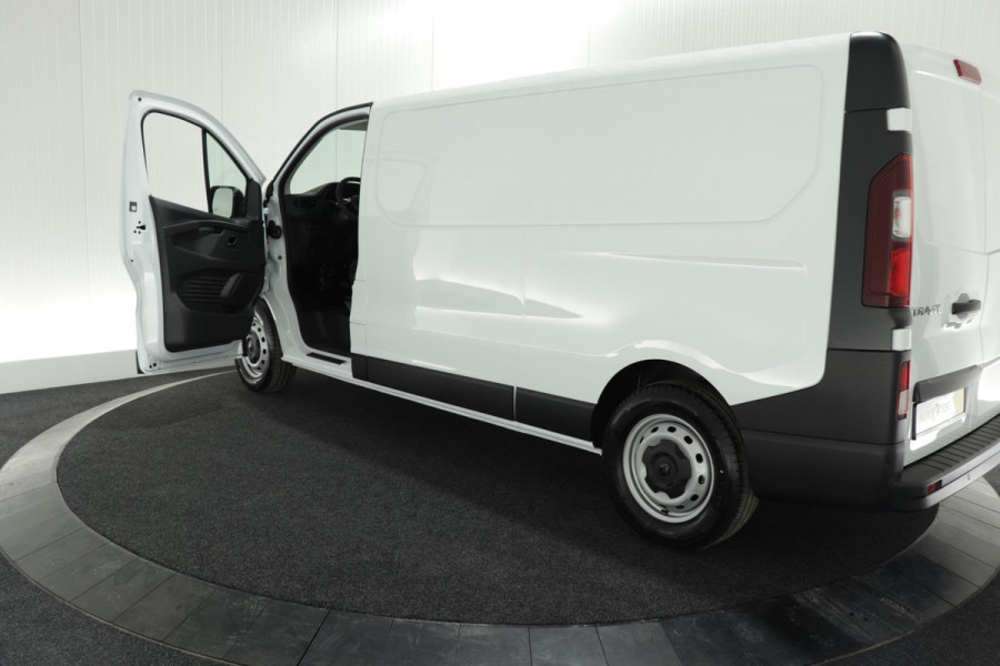 Renault Trafic 2.0 dCi 150 T30 L2H1 Comfort | Parkeersensoren | Vloerplaat | Airco | Navigatie | Apple Carplay