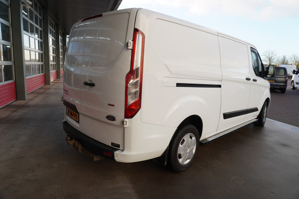 Ford Transit Custom 300L 2.0 TDCI 130PK L2H1 Trend Schuifdeur links en rechts nr.V011 | Airco | Cruise | Trekhaak