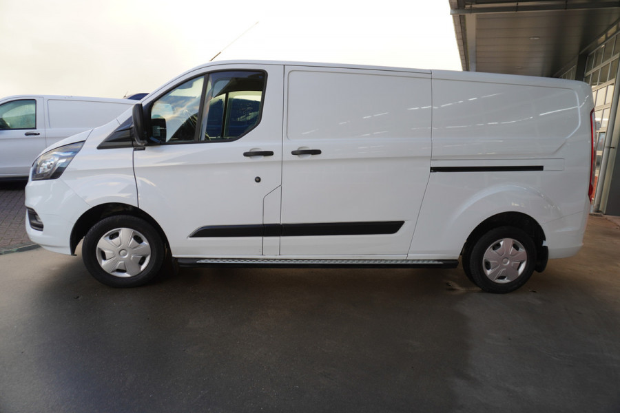 Ford Transit Custom 300L 2.0 TDCI 130PK L2H1 Trend Schuifdeur links en rechts nr.V011 | Airco | Cruise | Trekhaak