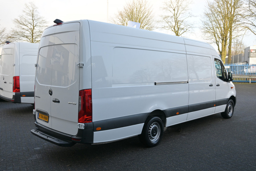 Mercedes-Benz Sprinter 317 CDI L4H2 RWD Maxi MBUX met navigatie en 360 graden camera, Stoelverwarming