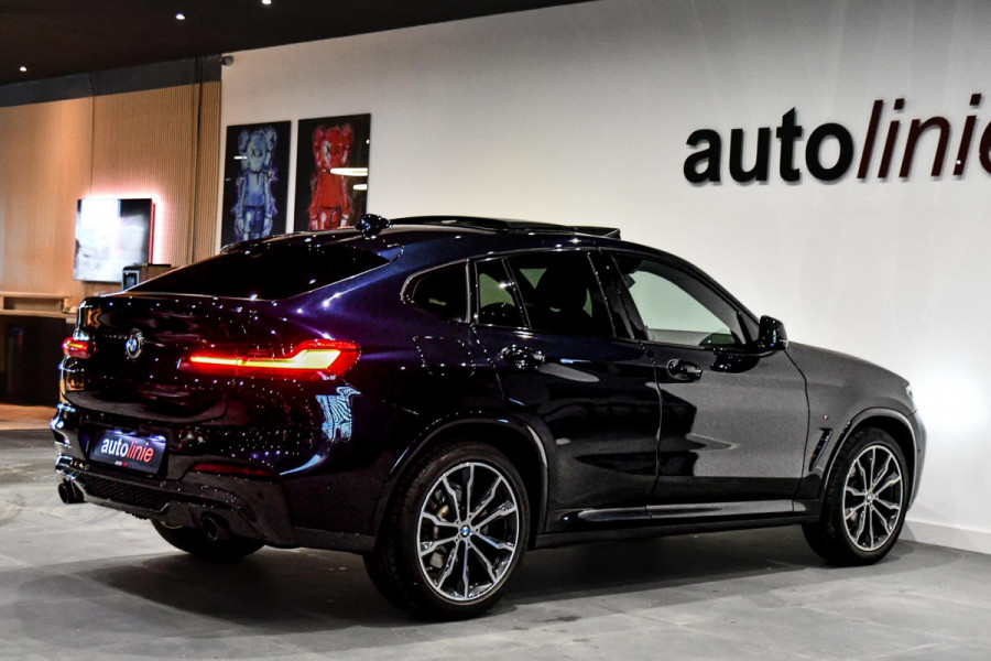 BMW X4 XDrive20i M-Sport, Aero, Pano, Camera, Sfeer, Sport stoelen, Trekhaak, Live Cockpit, CarPlay!