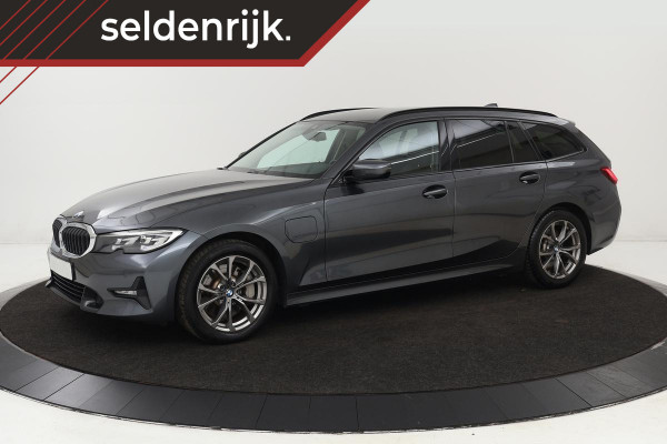 BMW 3-serie 330e Sport Line | Trekhaak | Stoelverwarming | Sportstoelen | Live Cockpit | Sfeerverlichting | Carplay | Half leder | Climate control