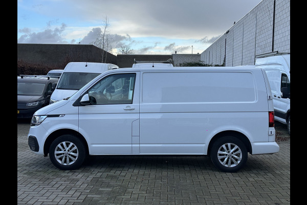 Volkswagen Transporter 2.0 TDI 150 PK **BPM VRIJ** AUTOMAAT EURO6 L1H1 Carplay/achteruitrijcamera