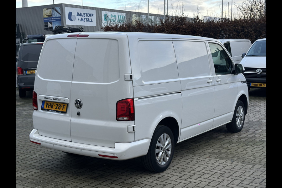 Volkswagen Transporter 2.0 TDI 150 PK **BPM VRIJ** AUTOMAAT EURO6 L1H1 Carplay/achteruitrijcamera