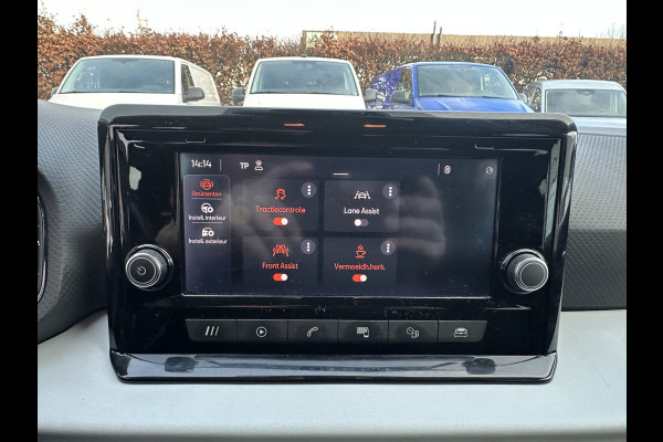 Seat Arona 1.0 TSI Style  Cruise control/ CarPlay