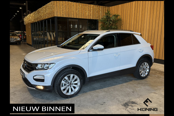 Volkswagen T-Roc 1.0 TSI Style Business Camera, Apple-carplay, Navi, Elektrische klep, Adaptive-Cruise.