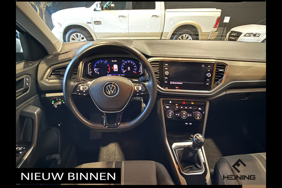 Volkswagen T-Roc 1.0 TSI Style Business Camera, Apple-carplay, Navi, Elektrische klep, Adaptive-Cruise.