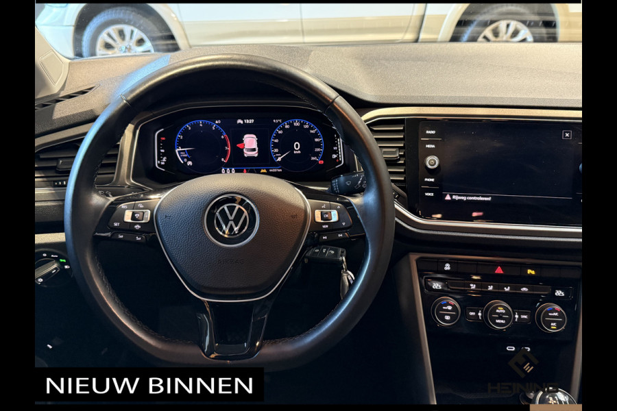 Volkswagen T-Roc 1.0 TSI Style Business Camera, Apple-carplay, Navi, Elektrische klep, Adaptive-Cruise.