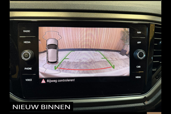 Volkswagen T-Roc 1.0 TSI Style Business Camera, Apple-carplay, Navi, Elektrische klep, Adaptive-Cruise.