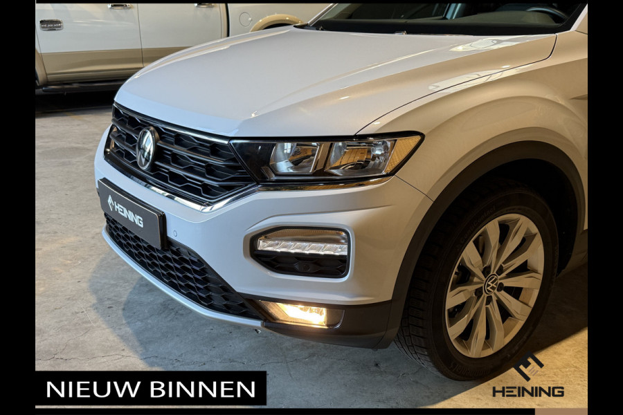 Volkswagen T-Roc 1.0 TSI Style Business Camera, Apple-carplay, Navi, Elektrische klep, Adaptive-Cruise.