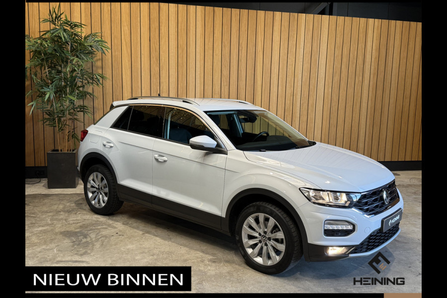 Volkswagen T-Roc 1.0 TSI Style Business Camera, Apple-carplay, Navi, Elektrische klep, Adaptive-Cruise.