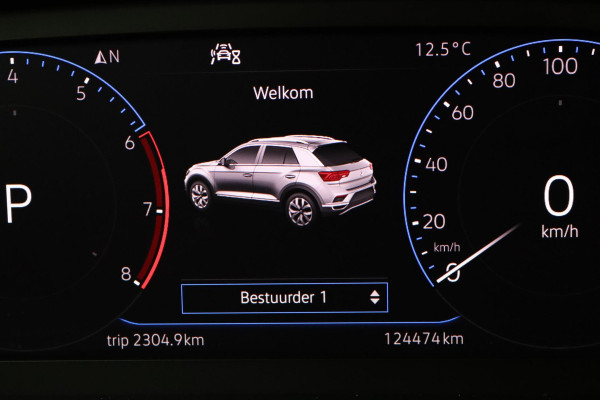 Volkswagen T-Roc 1.5 TSI Sport Automaat (DIGITALE COCKPIT, STOELVERWARMING, CAMERA, PDC, 1e EIGENAAR, GOED ONDERHOUDEN)