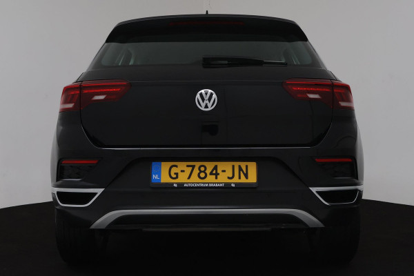 Volkswagen T-Roc 1.5 TSI Sport Automaat (DIGITALE COCKPIT, STOELVERWARMING, CAMERA, PDC, 1e EIGENAAR, GOED ONDERHOUDEN)