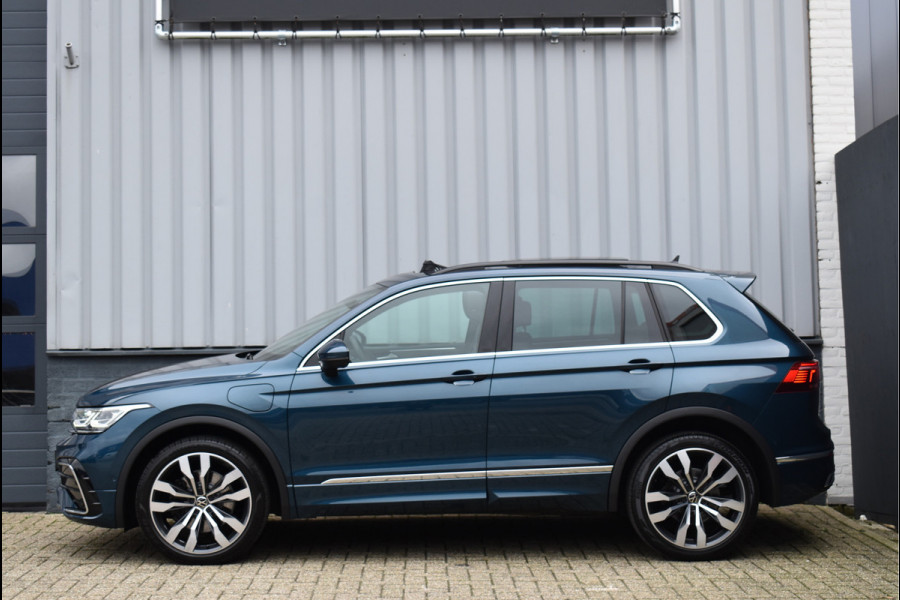 Volkswagen Tiguan 1.4 TSI eHybrid R-Line 245 Pk Pano 360 Camera ACC Keyless Navi 20 Inch