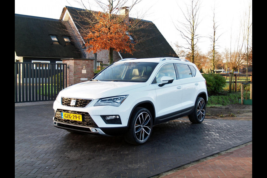 Seat Ateca 1.4 EcoTSI Xcellence | Panoramadak | Camera | Apple Carplay | Cruise Control | Leer |