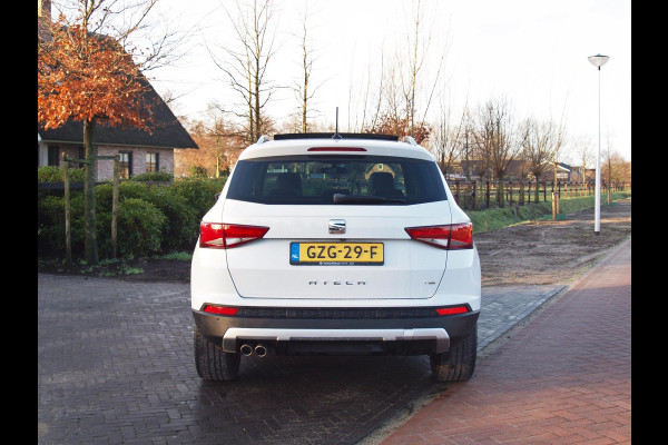 Seat Ateca 1.4 EcoTSI Xcellence | Panoramadak | Camera | Apple Carplay | Cruise Control | Leer |