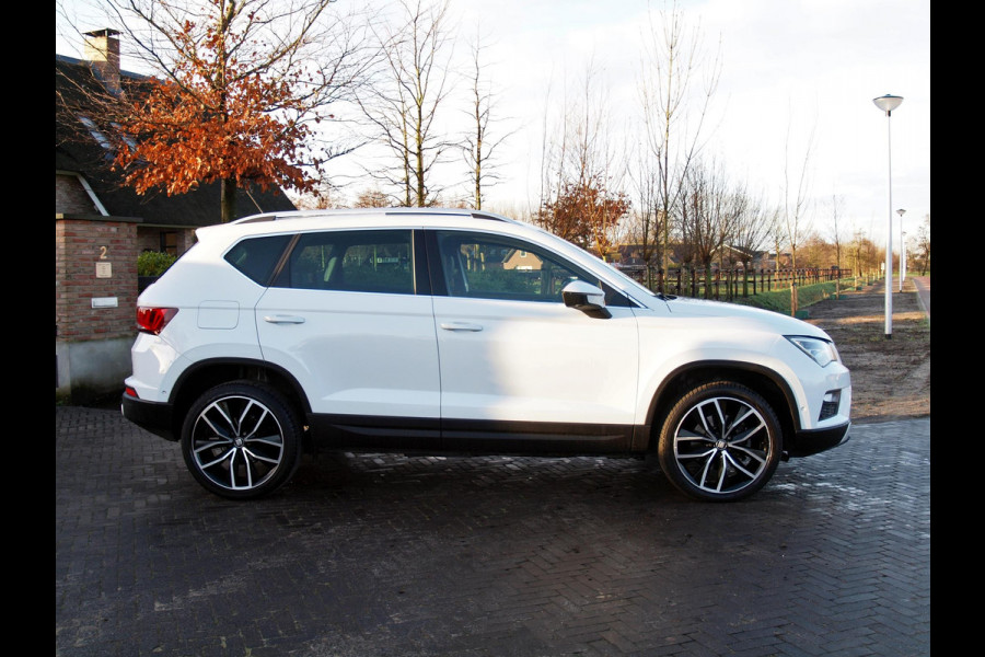 Seat Ateca 1.4 EcoTSI Xcellence | Panoramadak | Camera | Apple Carplay | Cruise Control | Leer |